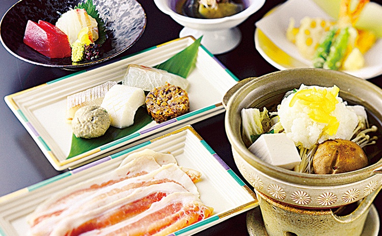 日本料理 おおみ「選べる鍋ランチ／5,500円」