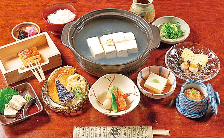 清水順正おかべ家「湯豆腐と京料理」